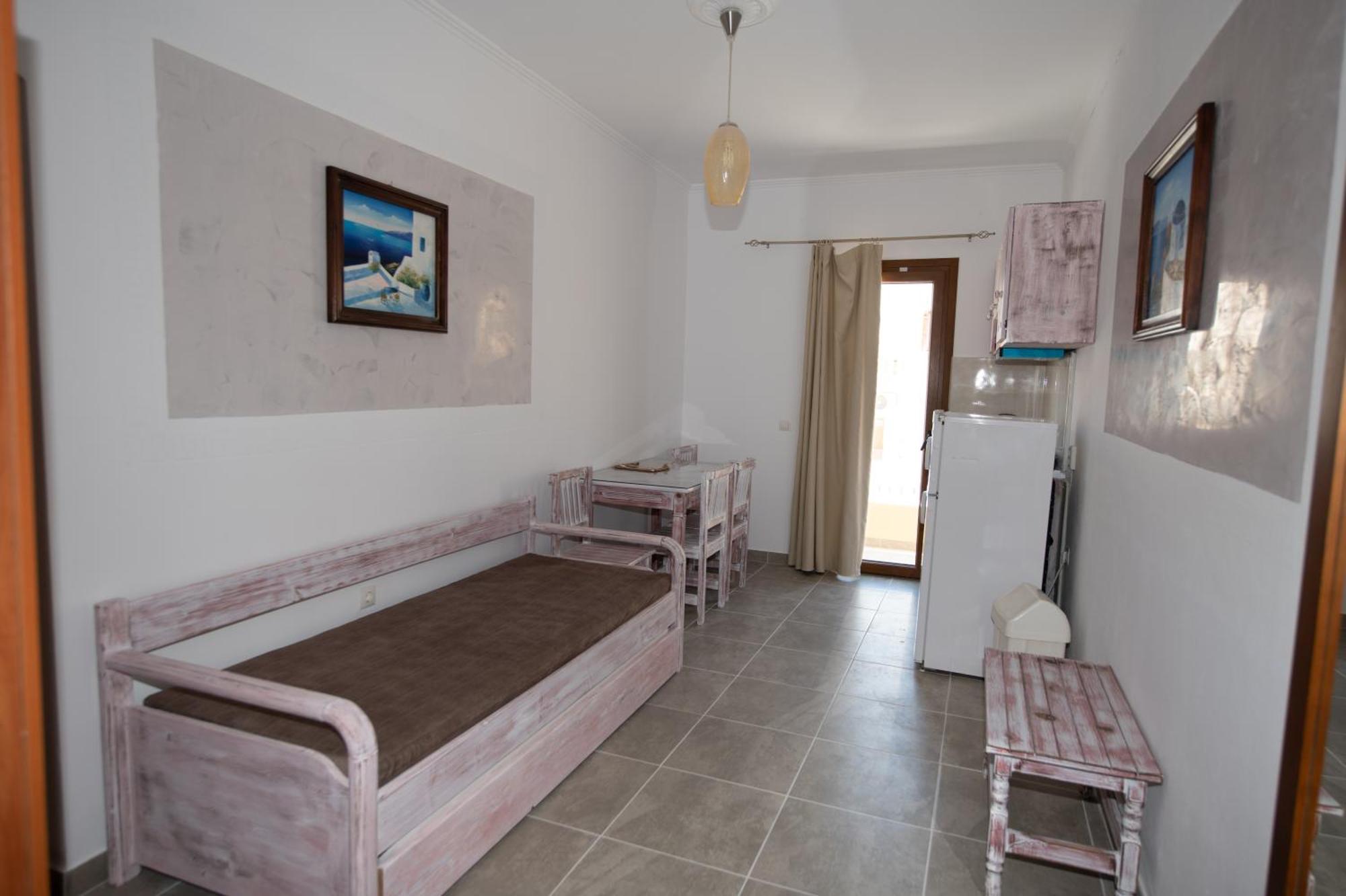 Orfeas Apartments Камари Экстерьер фото