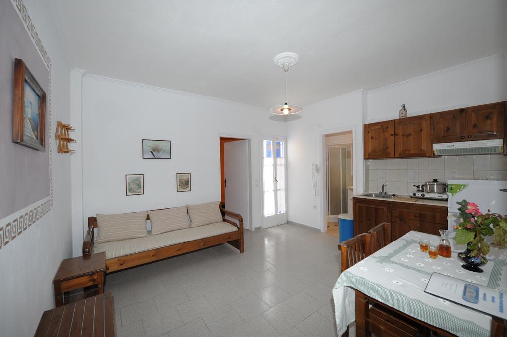 Orfeas Apartments Камари Экстерьер фото